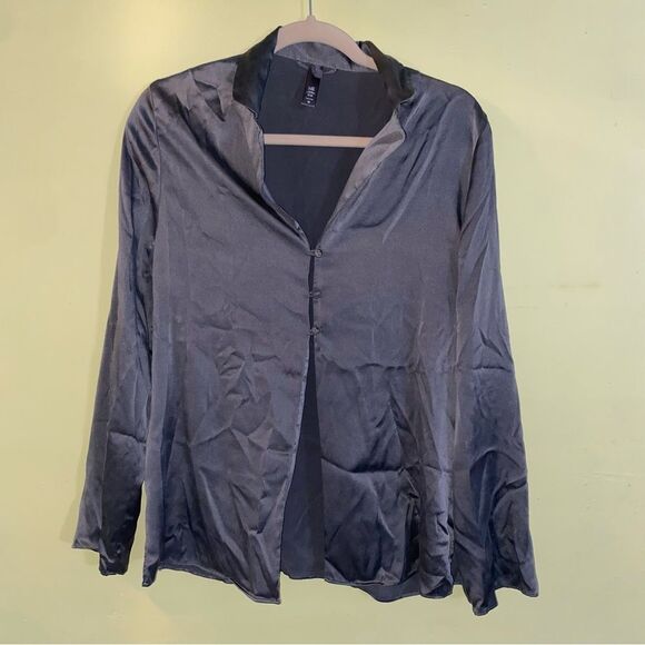 SKIMS Other - SKIMS Silk Sleep Top Gunmetal Gray Size XS